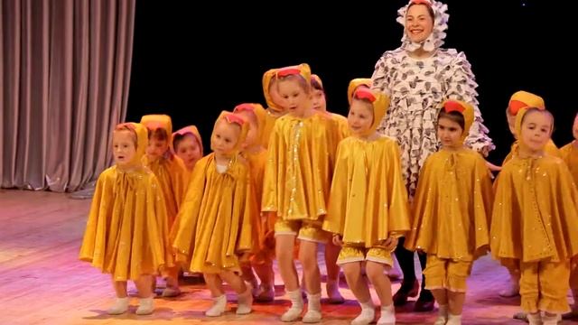 Танец Цыплят смотреть онлайн