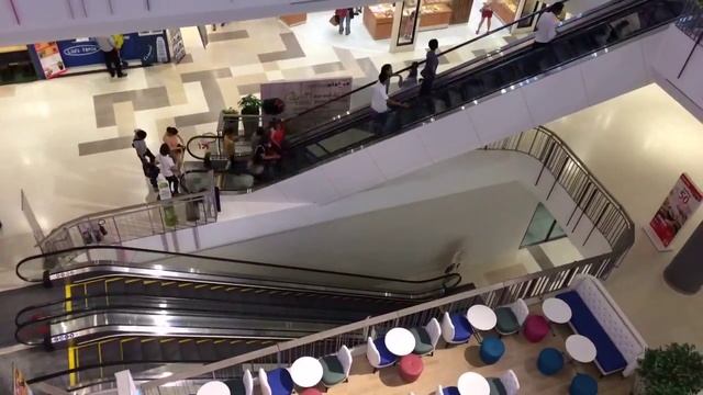 Central department store - time lapse