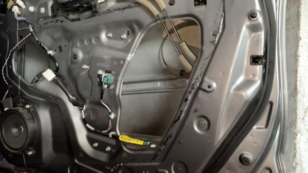 ЗАМЕНА ДИНАМИКОВ NISSAN XTRAIL/GORUND ZERO