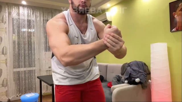 ПАРАДЕЕВИЧ ПРОБИВАЕТ ГОРИЛЛЕ