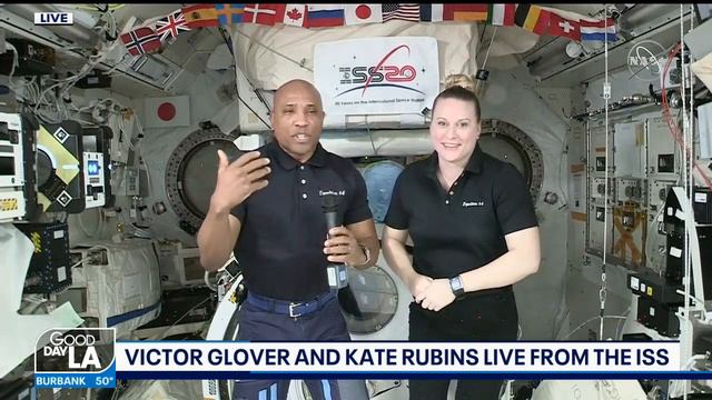 NASA astronauts talk about life on the ISS and take questions from local students смотреть онлайн