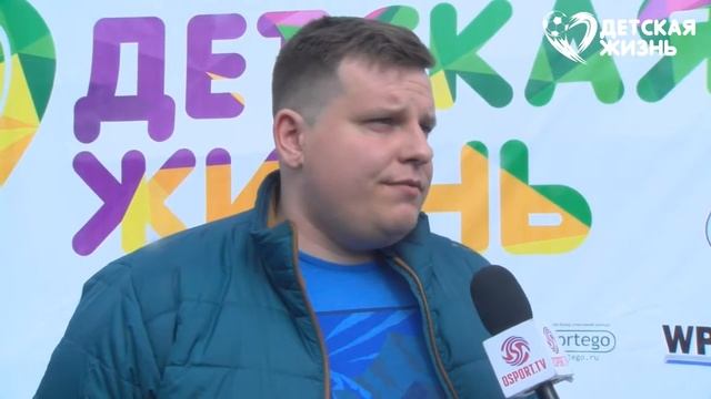 1й детский кубок по футболу "ДЕТСКАЯ ЖИЗНЬ. ДЕТИ" Интервью. Тренер ФК Детскосельский смотреть онлайн