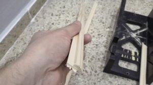 Красивая входная дверь своими руками за копейки. Реставрация типичной входной двери в Испании.