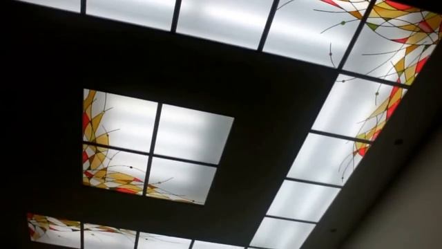 Абстрактный витражный потолок. смотреть онлайн