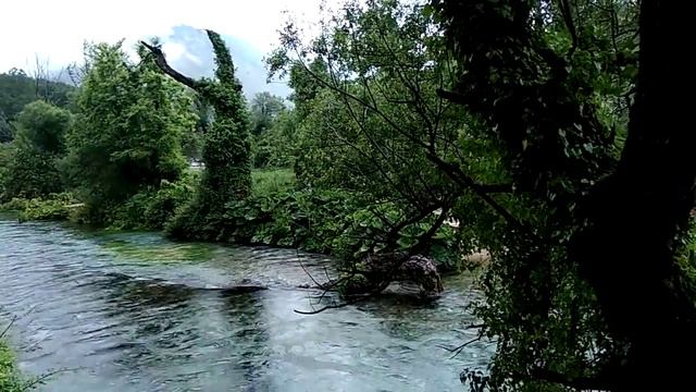 Источник Голубой Глаз