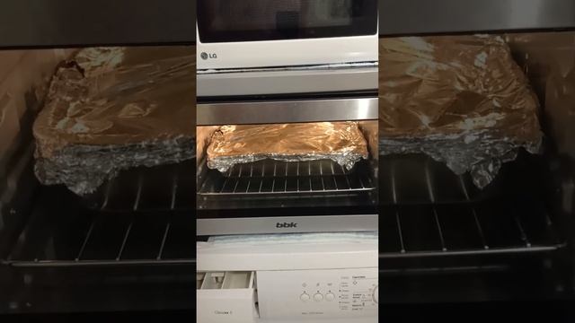 ПЕКУ ПИРОГ В ДУХОВКЕ смотреть онлайн