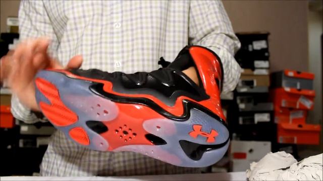 Under Armour Micro G Charge BB смотреть онлайн
