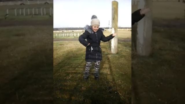 Танец под песню танцы в моей кровати смотреть онлайн