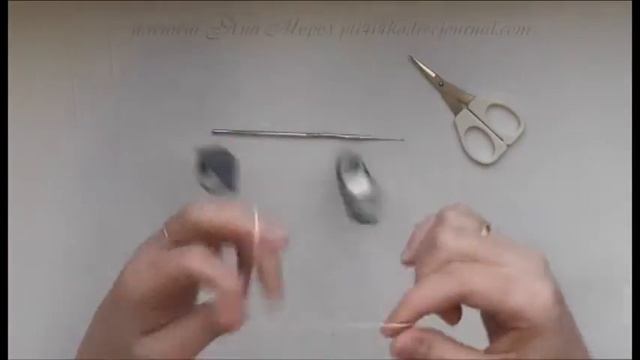 Яна плетет снежинку под польку.avi смотреть онлайн