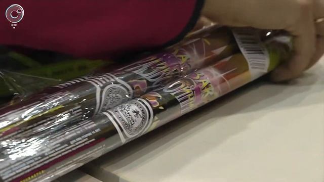 Бенгальские огни, петарды и фейерверки. Как раскрасить Новый год? смотреть онлайн