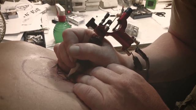 Первая татуировка с Black Winter смотреть онлайн