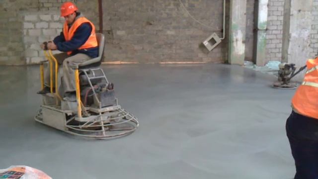Затирка железобетонных полов упрочняющим покрытием (The Grout Reinforced Concrete Floors Enhanced C