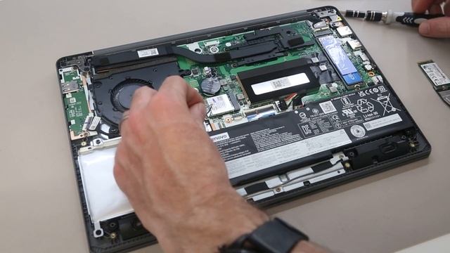 Lenovo IdeaPad 3 14-ALC06 SSD and RAM Upgrade Guide смотреть онлайн