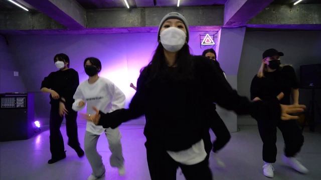 Justin Bieber - Know No Better (Feat. Da Baby) | Beginner Class by SONA смотреть онлайн