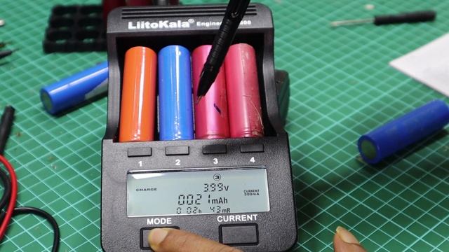 Cara Tes Kapasitas Baterai Apakah Asli atau Palsu dengan Liitokala Lii-500 смотреть онлайн