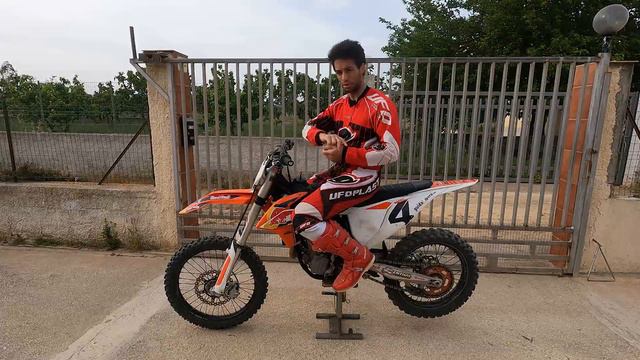 COME CAMBIARE MARCIA - Tecnica BASE! 😉 | CONSIGLI MOTOCROSS смотреть онлайн