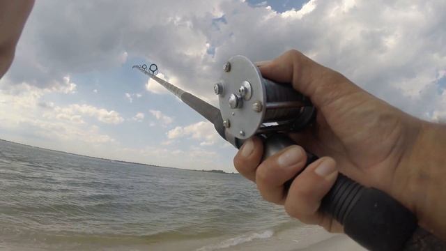 Fluke on GULP Bait - OLD MEETS NEW - Vintage Pflueger SUPREME Baitcasting Fishing Reel смотреть онлайн