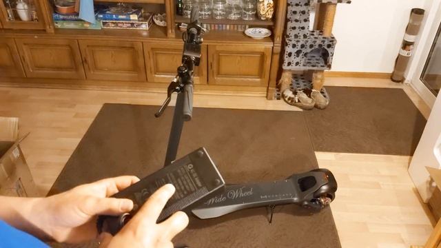 Mercane Wide Wheel Scooter смотреть онлайн