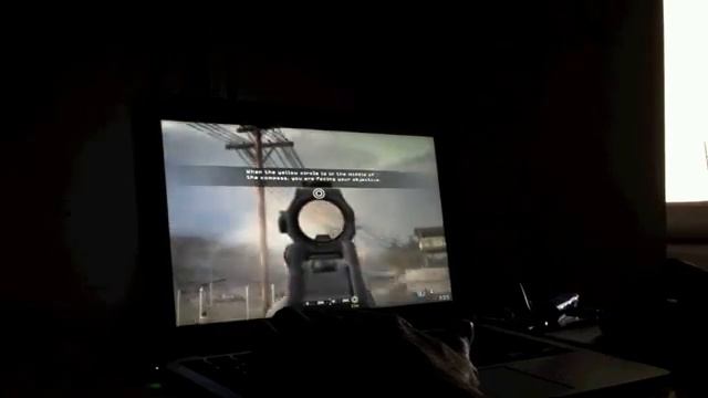 MacBook Air 11'' Core2Duo Corriendo El Call Of Duty 4 Modern Warfare