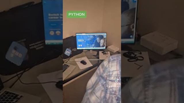 Become a python or java software developer and work on projects #schoolofit #tiktok #reels #python смотреть онлайн
