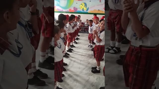 Indoor games for kids River and Bank game. Ukg students playing and enjoying. смотреть онлайн