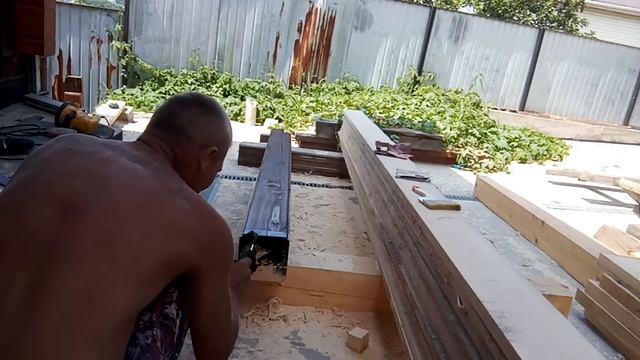 КРАСИВЫЙ НАВЕС-ТЕРАССА ИЗ ПРОСТОЙ ДОСКИ СВОИМИ РУКАМИ смотреть онлайн