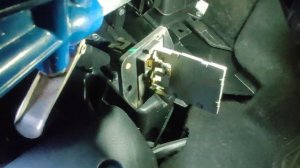 киа рио 3.плохо холодит. забит испаритель