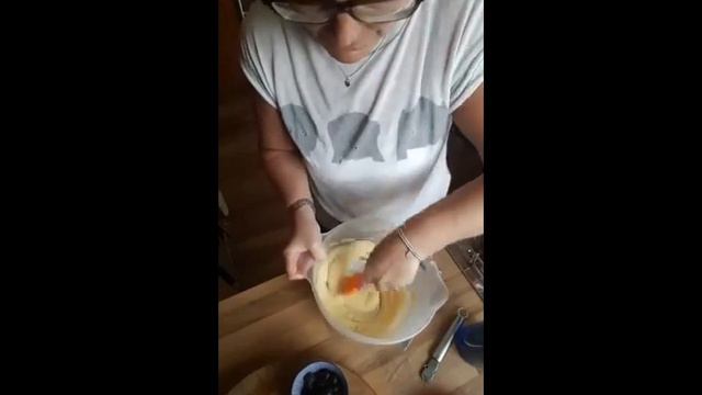 Slimming World Lemon Drizzle Cake (Cooked Live) смотреть онлайн
