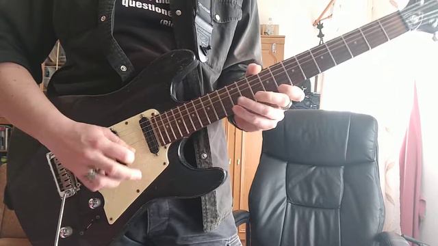 Judas Priest - Breaking the law (solo) смотреть онлайн