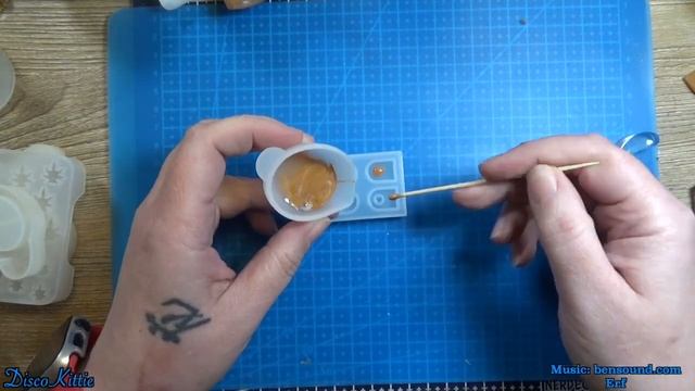 New Resin and Mold, October 04, 2023 смотреть онлайн