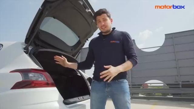 Fiat Tipo 5 porte vs Peugeot 308 | Due modi di fare... da prima auto смотреть онлайн