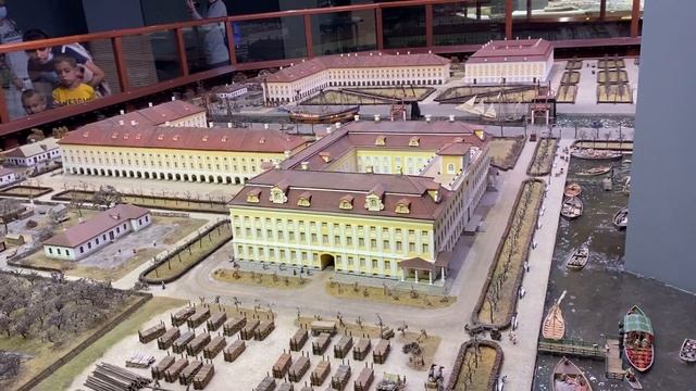МУЗЕЙ-МАКЕТ ПЕТЕРБУРГА И ПРИГОРОДОВ 18 ВЕКА. Петербург в миниатюре. Петровская Акватория. смотреть онлайн