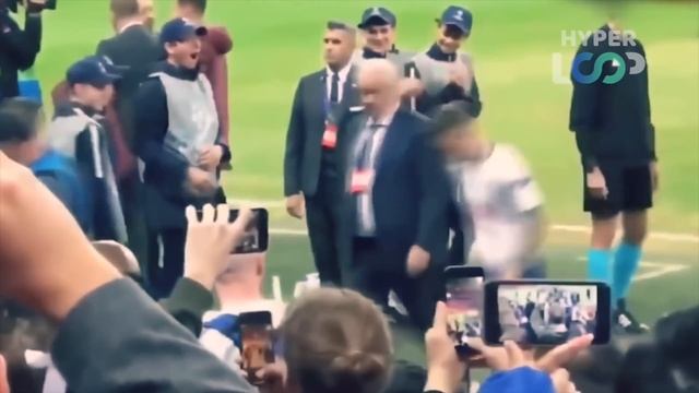 25 FUNNY MOMENTS WITH BALL BOYS AND GIRLS IN SPORTS смотреть онлайн