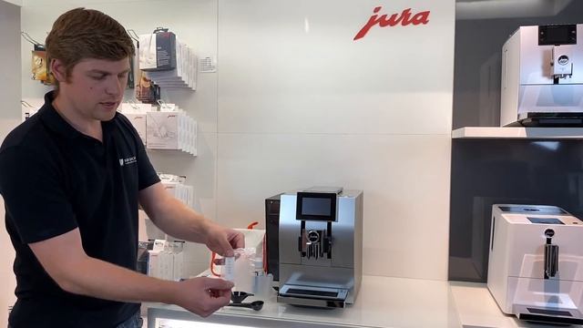JURA Z8 Kaffeevollautomat - Lieferumfang смотреть онлайн