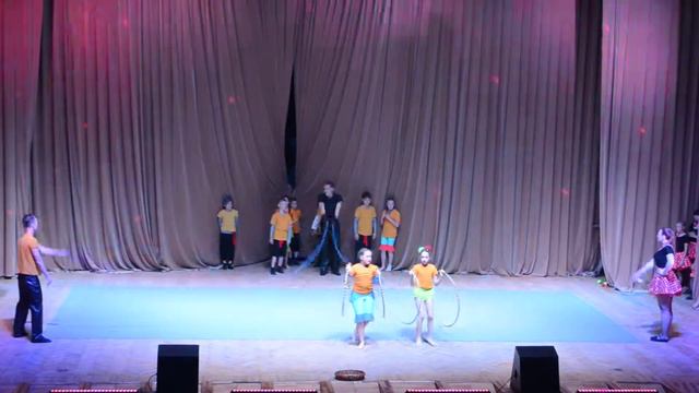 Квик степ 26.05.2019 Народная танцевально-цирковая студия "Надежда" Отчетный концерт смотреть онлайн