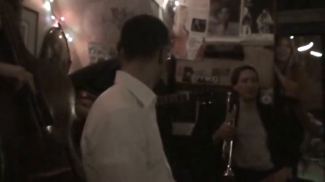 EASTER AT THE EAR INN: "RUSSIAN LULLABY" (April 4, 2010) смотреть онлайн