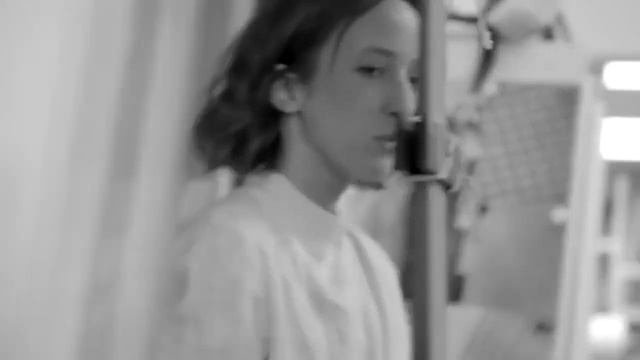 Старинные методы создания ткани плиссе с помощью ручной работы смотреть онлайн