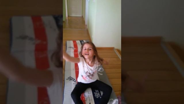 Аля учи гимнастика .