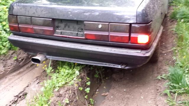 AUDI 100 c3 2.2 10v turbo quattro mud and drift смотреть онлайн