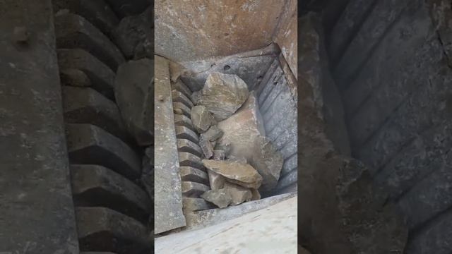 Basalt Stone Crushing Plant Granite Rock Crusher Line Limestone Quarry Crusher Plant смотреть онлайн