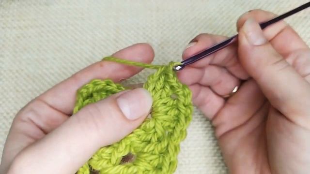 "Бабушкин квадрат" крючком . Подробное описание! смотреть онлайн