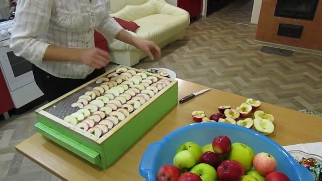 Сушилка для яблок и не только... смотреть онлайн