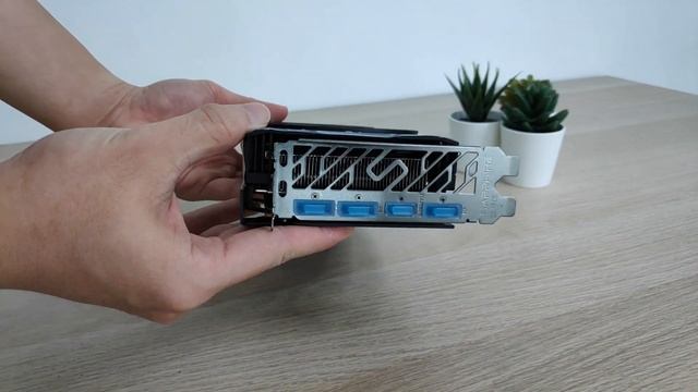Unboxing: SAPPHIRE PULSE Radeon RX 6700 XT 12GB GDDR6