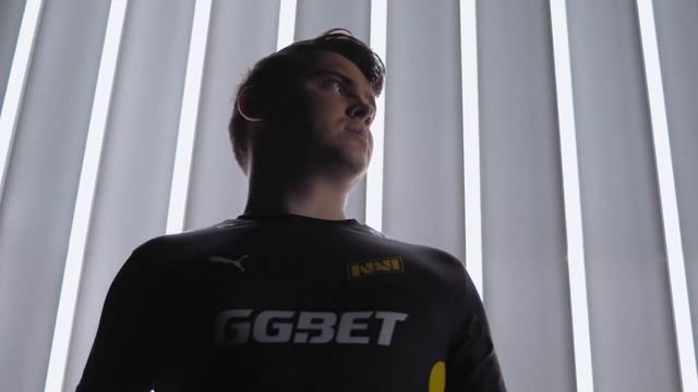 10 ГЛУПЫХ ВОПРОСОВ КОММЕНТАТОРУ CSGO смотреть онлайн