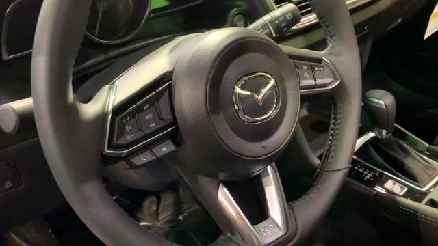 Mazda 3 19 года САМАЯ ЖИРНАЯ КОМПЛЕКТАЦИЯ