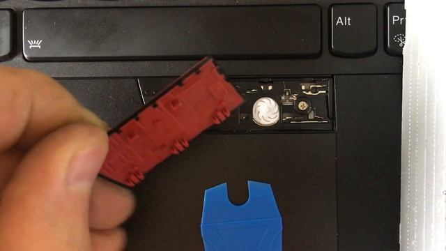 Lenovo P52 Removal Of Touchpad Button For Keyboard Replacement