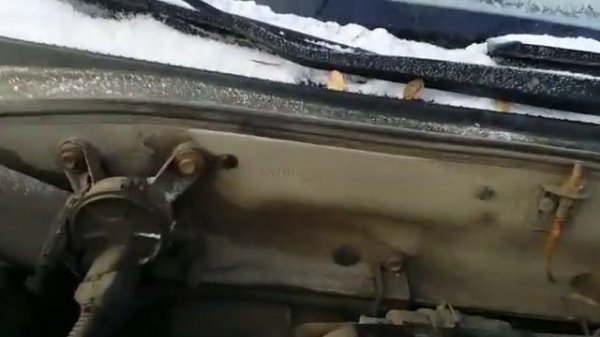 Где находится VIN номер на Hyundai Accent