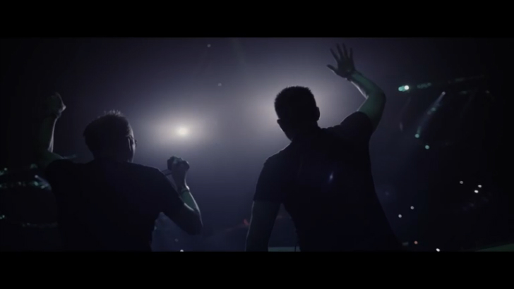 Da Tweekaz - Real Love (Official Video) смотреть онлайн