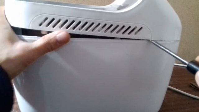 Вскрытие хлебопечки Livstar LSU-4061. Как вскрыть хлебопечку и при этом её не разломать. смотреть онлайн