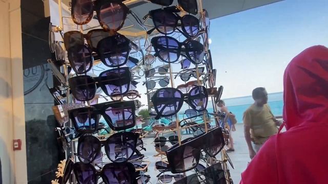 Ялта сегодня. БУТИКИ и ЦЕНЫ. ПРИМОРСКИЙ ПЛЯЖ. Июль. Крым 2022